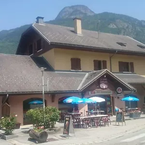 Affittacamere Le Grand Chatelard Bar Restaurant, Sainte-Marie-de-Cuines